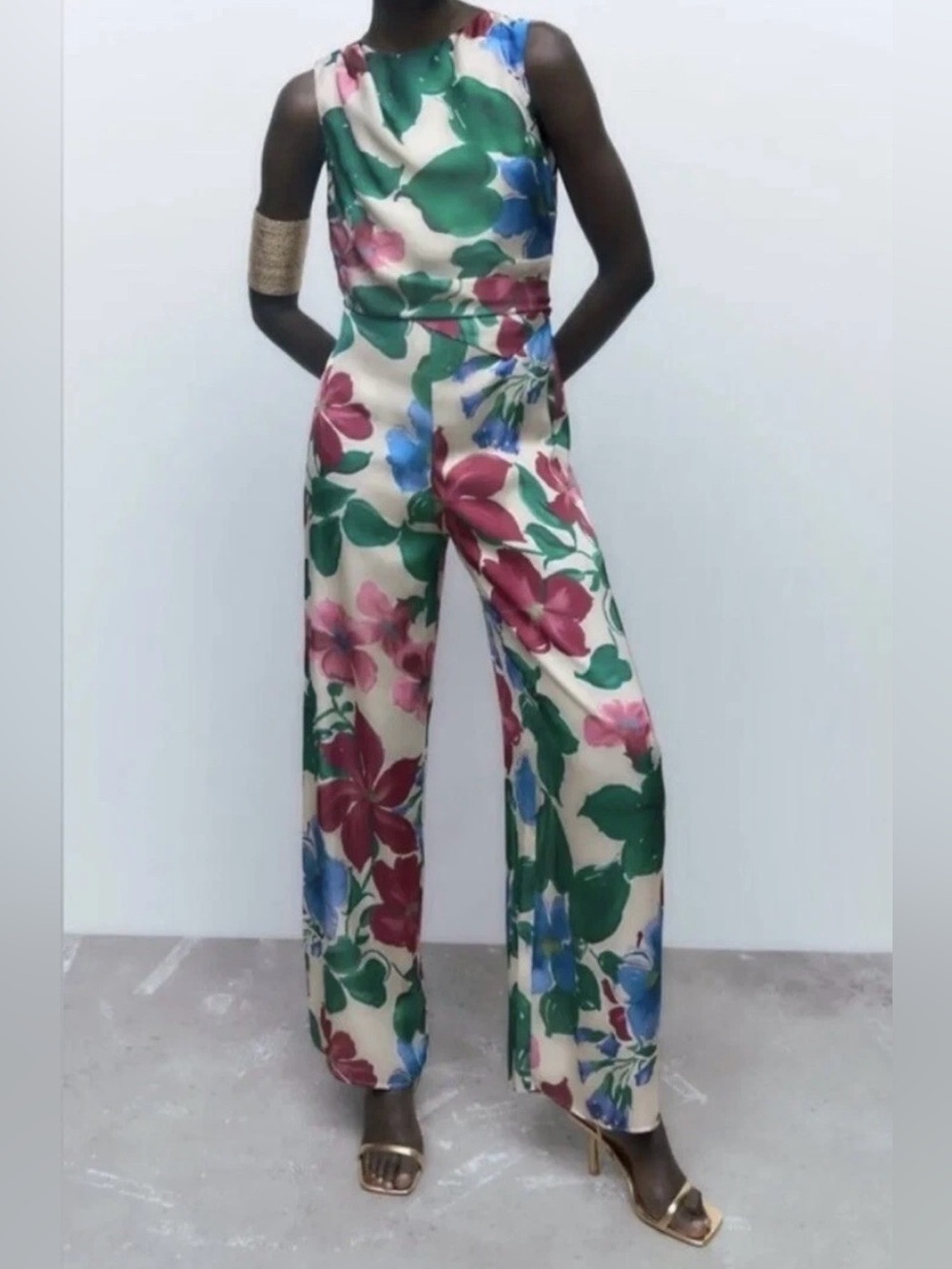 NWT Zara Cream Wide-Leg Jumpsuit with Blue, Pink & Green Floral Print - Picture 2 of 13